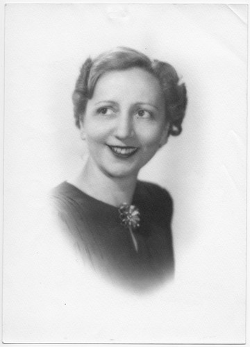 Amalia Lycourezou